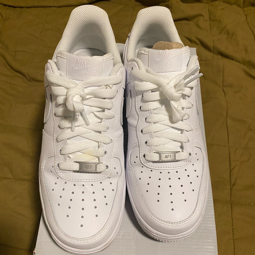 Worn twice Nike Air Force 1 '07 women’s size 9